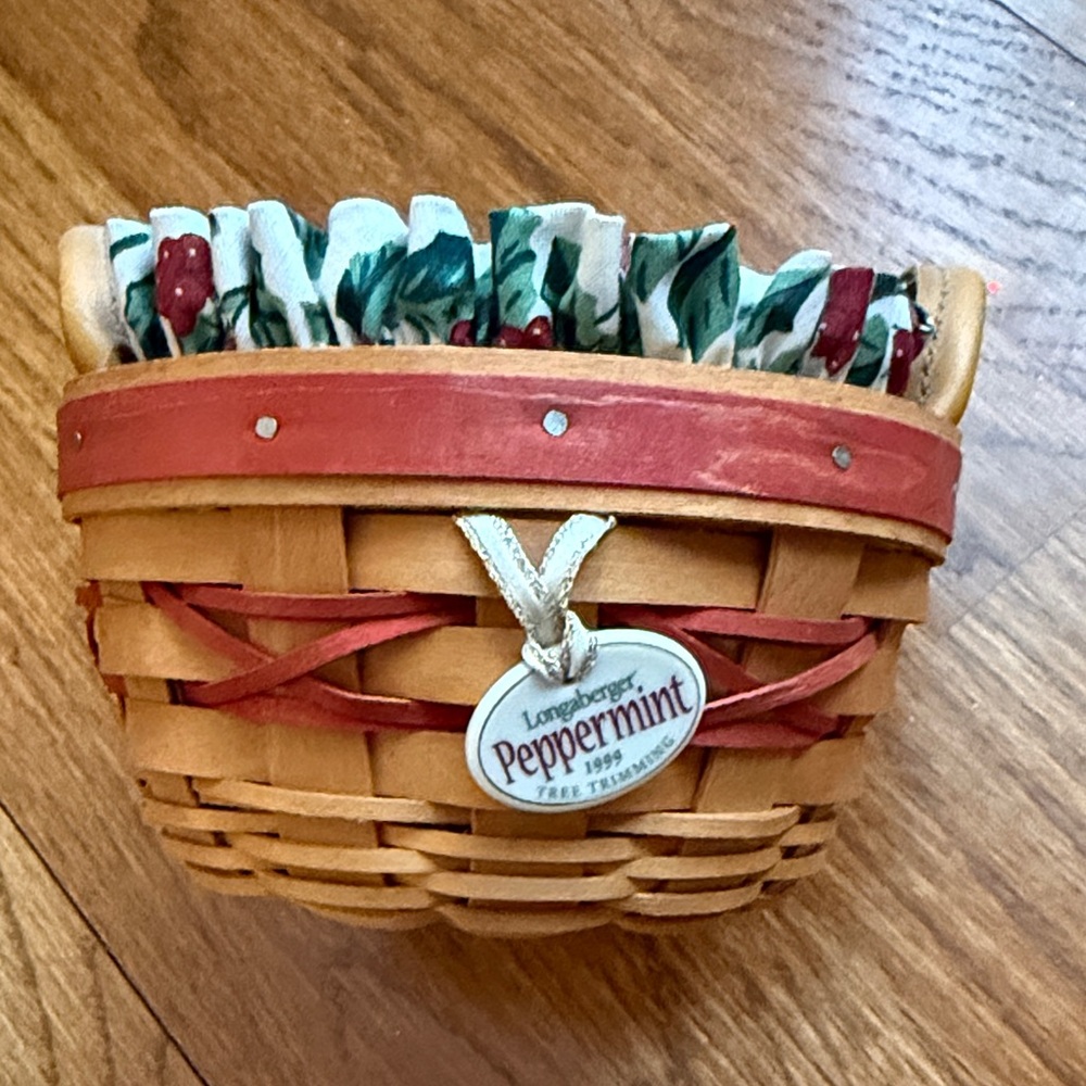 Longaberger Red Peppermint basket 1999